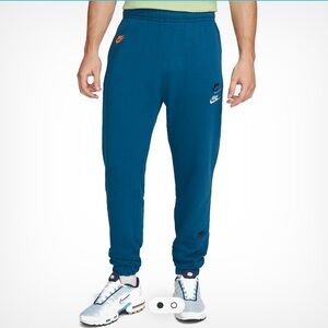 NIKE Sportswear Essentials Men’s Fleece Jogger Sweatpants Embroidered Small Blue